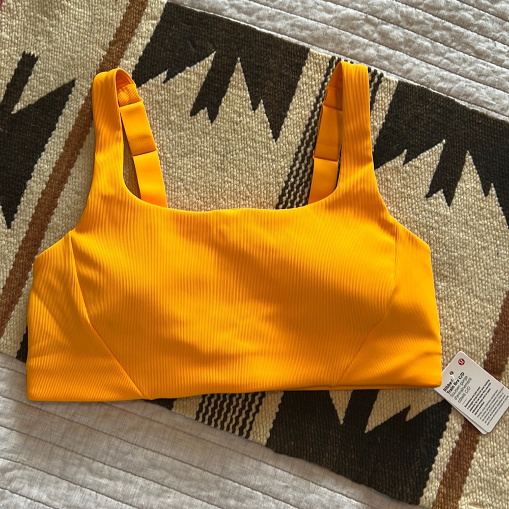 Lululemon Ribbed Train Bra C/D